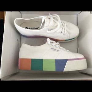 Rainbow platform Supergas